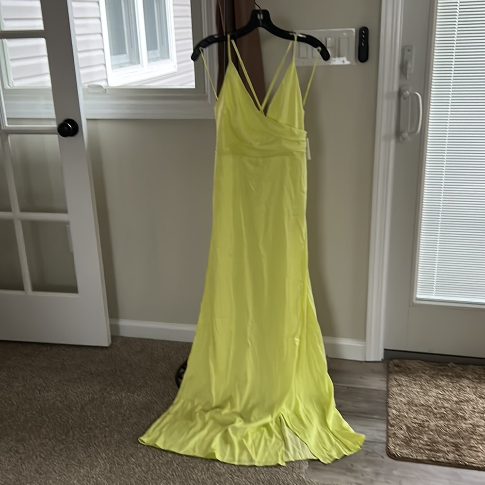 ANIMARI
JORDAN MAXI DRESS - LIME - Picture 6 of 11